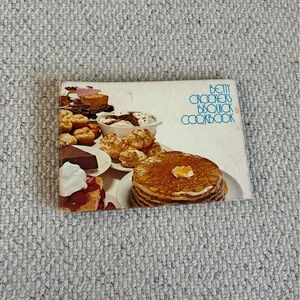 Betty Crocker Bisquick Cookbook with Blue and Brown Accents